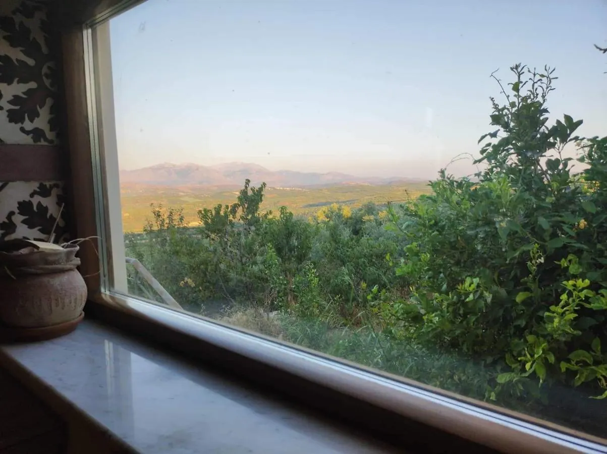 Guest house Aletraki -Off-Grid Retreat Above Heraklion, Peaceful Views Archanes