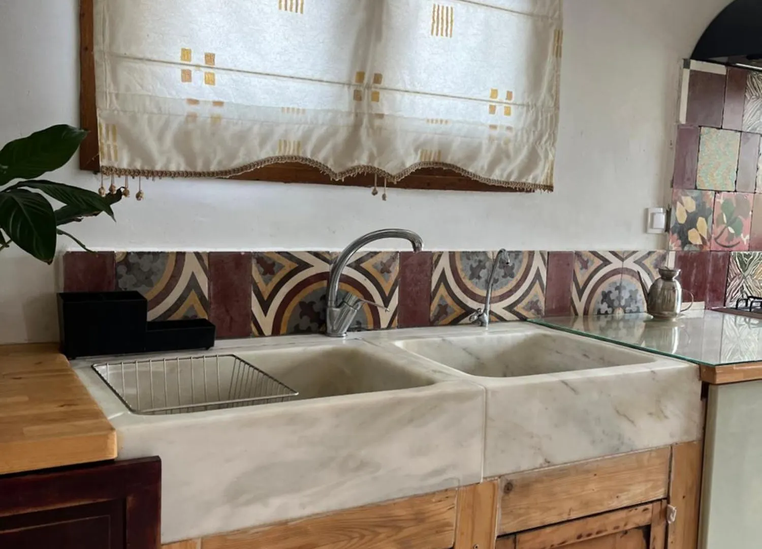 Aletraki -Off-Grid Retreat Above Heraklion, Peaceful Views Archanes
